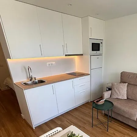 Modern With Pool And Balcony Apartment *